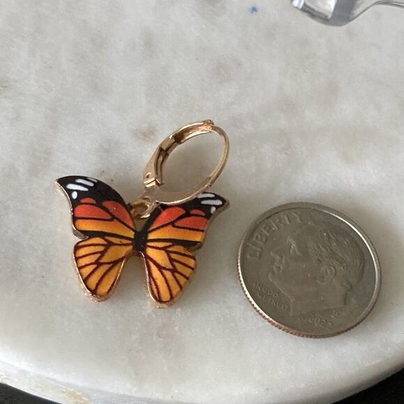 Hoop Earrings gold  butterfly - Picture 4 of 4